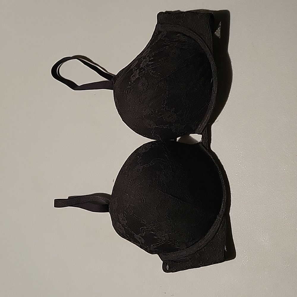 VICTORIA'S SECRET BRA